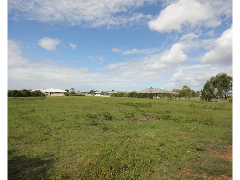 24 Eungella Court, Branyan QLD 4670