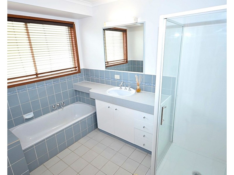 17 Currawong Road, Gooburrum QLD 4670