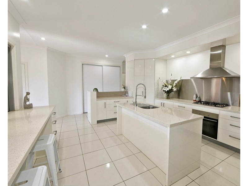 1  Jasmine Court, Kalkie QLD 4670