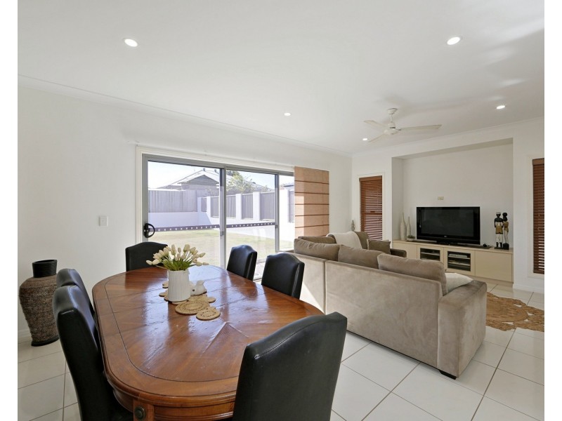 1  Jasmine Court, Kalkie QLD 4670