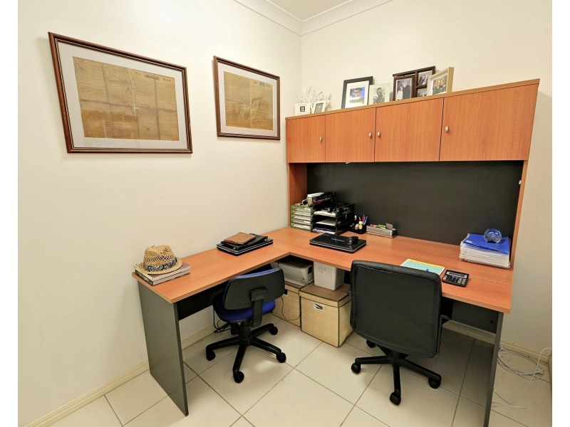 1  Jasmine Court, Kalkie QLD 4670