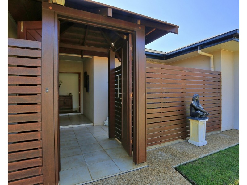 1  Jasmine Court, Kalkie QLD 4670