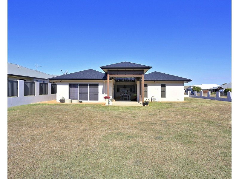 1  Jasmine Court, Kalkie QLD 4670