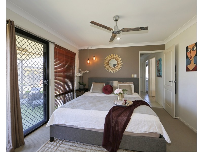 8 Santina Drive, Kalkie QLD 4670