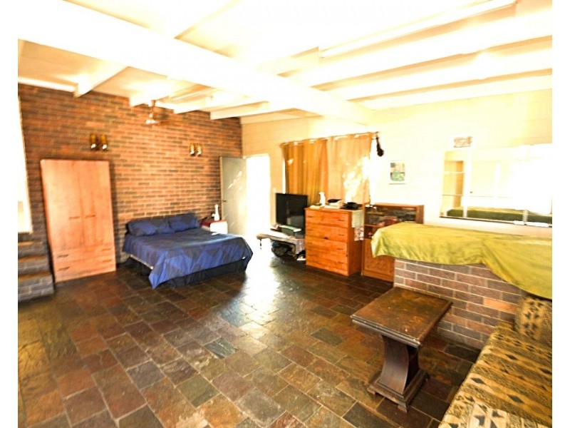 16 Arthur Street, Bundaberg South QLD 4670