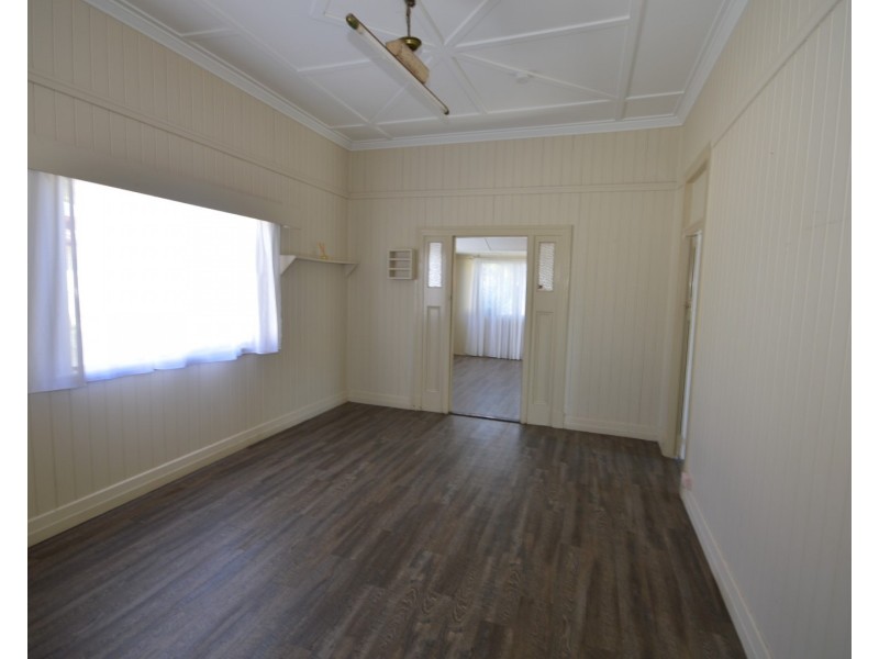 16 Arthur Street, Bundaberg South QLD 4670