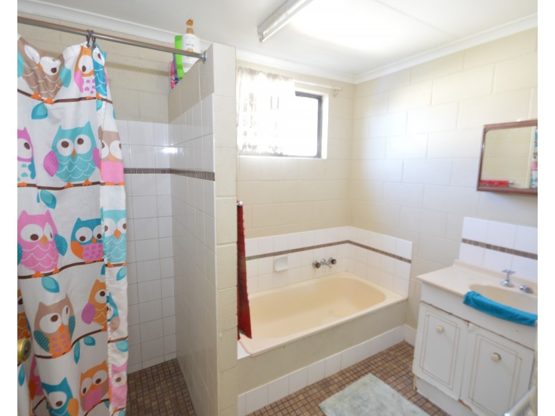 16 Arthur Street, Bundaberg South QLD 4670