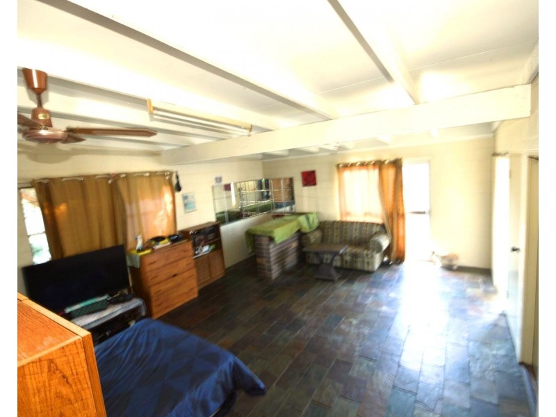 16 Arthur Street, Bundaberg South QLD 4670