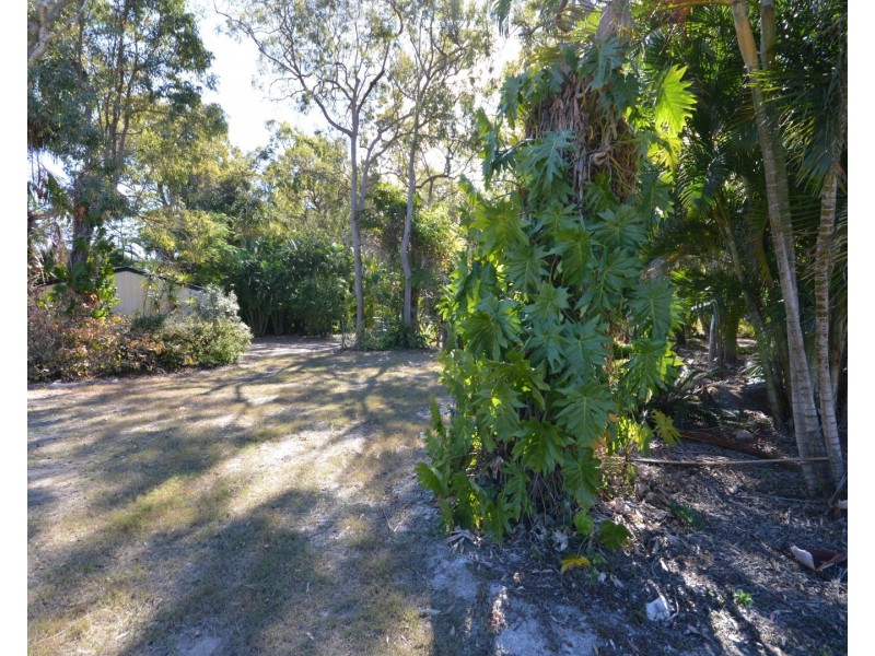 1 Possum Place, Gooburrum QLD 4670
