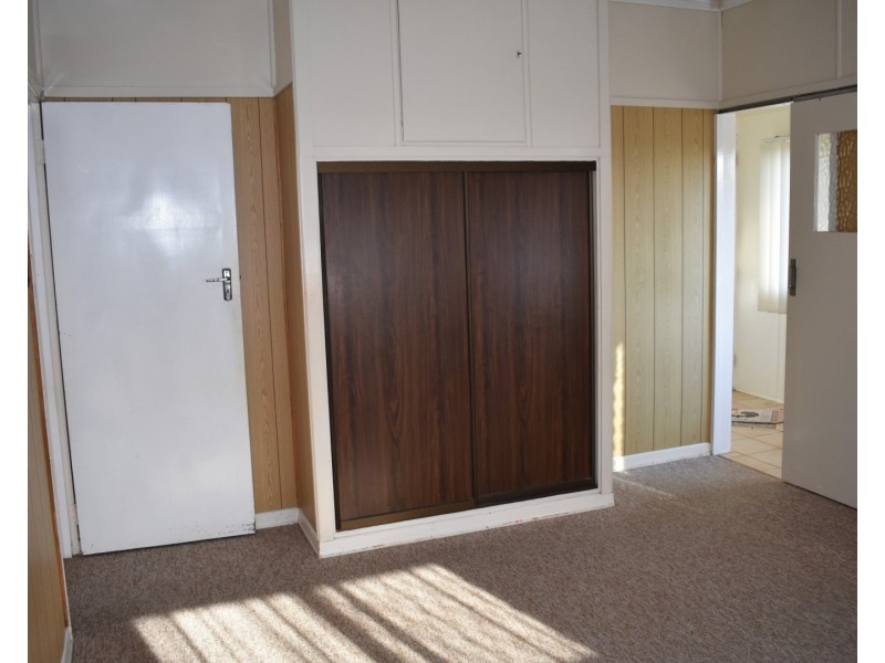 37 Svensson Street, Svensson Heights QLD 4670