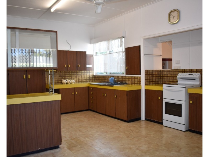 37 Svensson Street, Svensson Heights QLD 4670