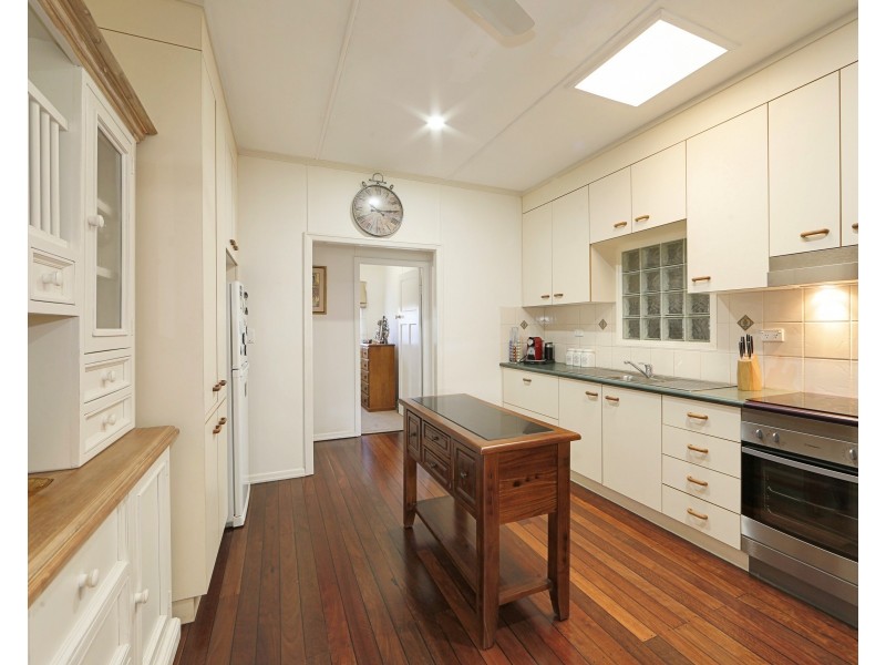 4 Sydney Street, Kepnock QLD 4670