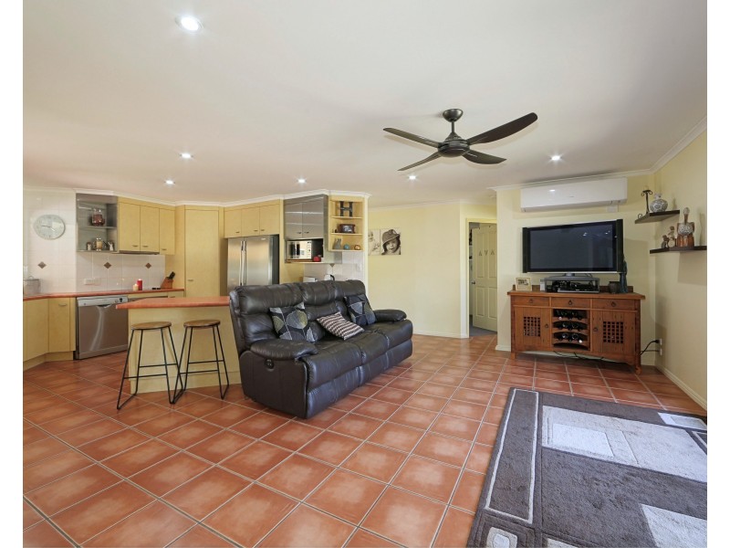 60 Pleasant Drive, Sharon QLD 4670