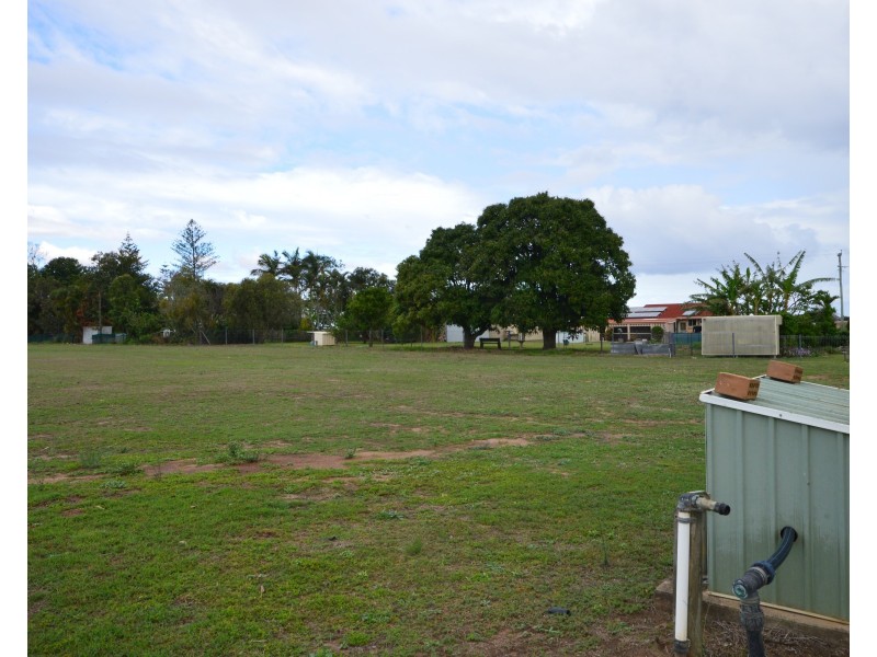 33 Gooburrum Road ( Leacy place), Gooburrum QLD 4670