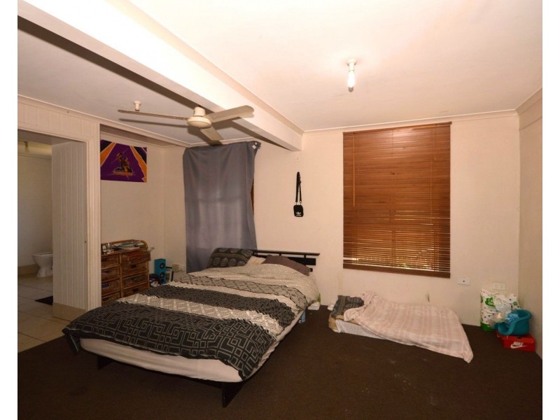 43 Hinkler Avenue, Bundaberg North QLD 4670