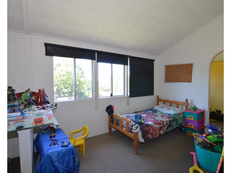 43 Hinkler Avenue, Bundaberg North QLD 4670