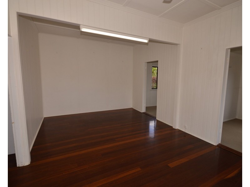 11 Steffensen Street, Svensson Heights QLD 4670