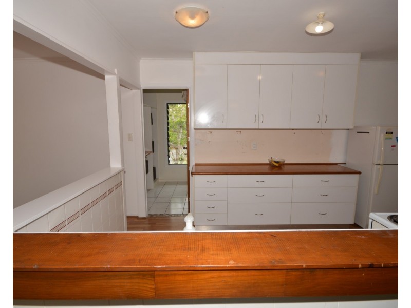 98  Branyan Street, Svensson Heights QLD 4670