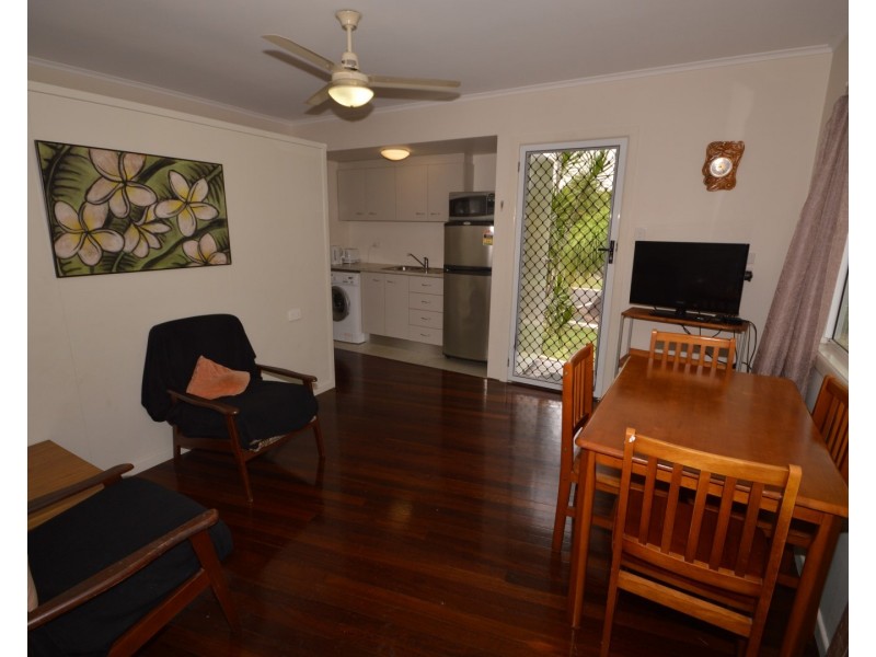 98  Branyan Street, Svensson Heights QLD 4670