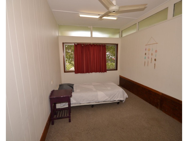 98  Branyan Street, Svensson Heights QLD 4670