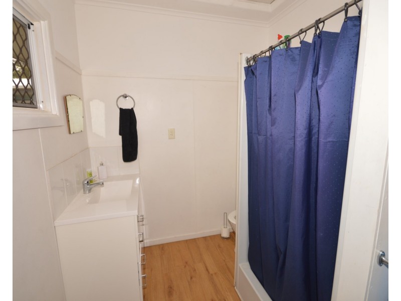 98  Branyan Street, Svensson Heights QLD 4670