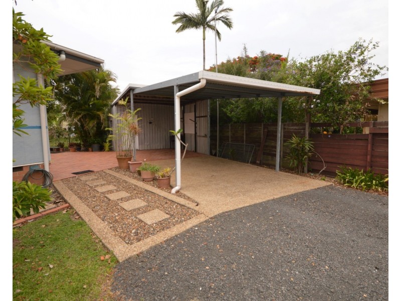98  Branyan Street, Svensson Heights QLD 4670