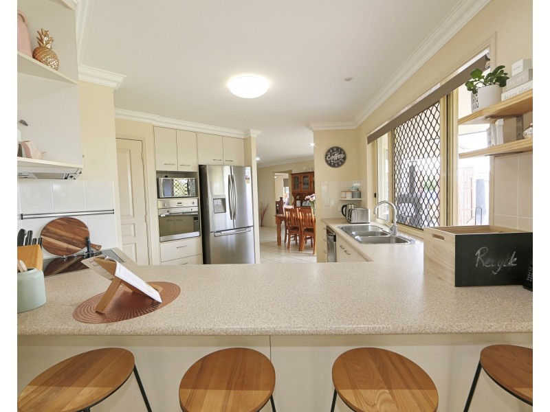 7 Garden View Court, Kalkie QLD 4670