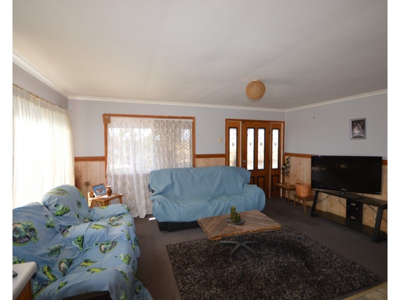 68 Rowlands Road, Burnett Heads QLD 4670