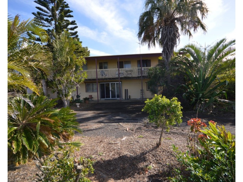 68 Rowlands Road, Burnett Heads QLD 4670