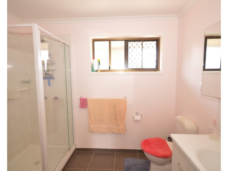 2 Hyperno Way, Branyan QLD 4670