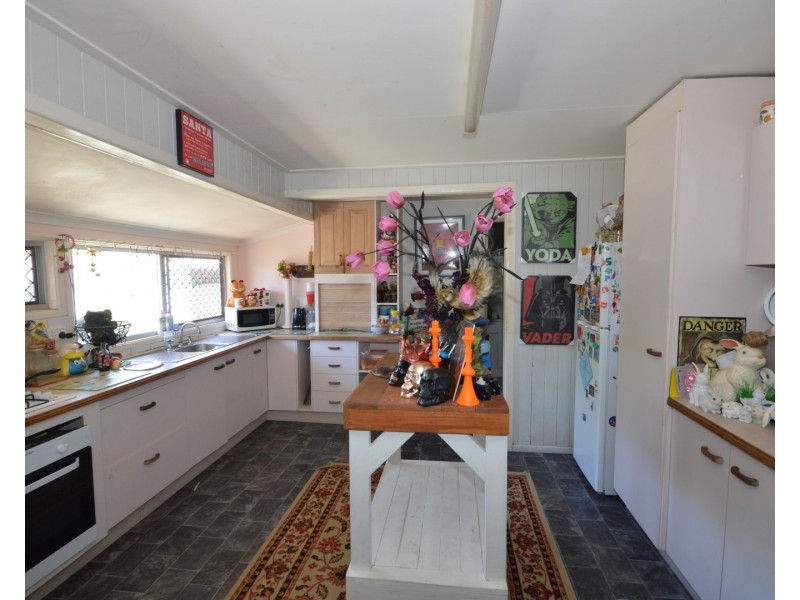 54  Beatrice Street, Walkervale QLD 4670