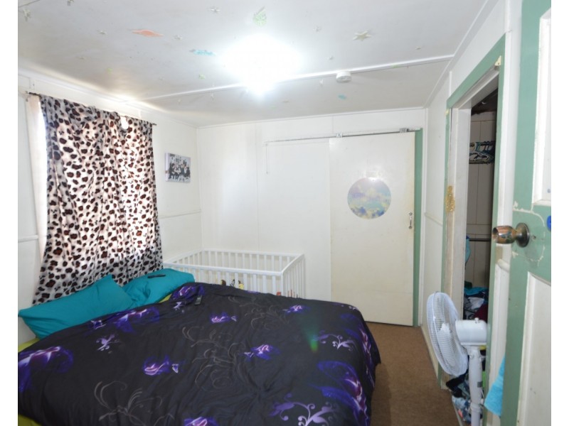 54  Beatrice Street, Walkervale QLD 4670