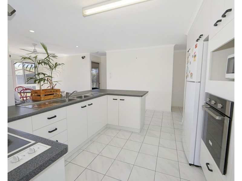 19 Clive Crescent, Kepnock QLD 4670