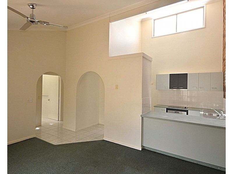 16/31 Pickett Street, Svensson Heights QLD 4670