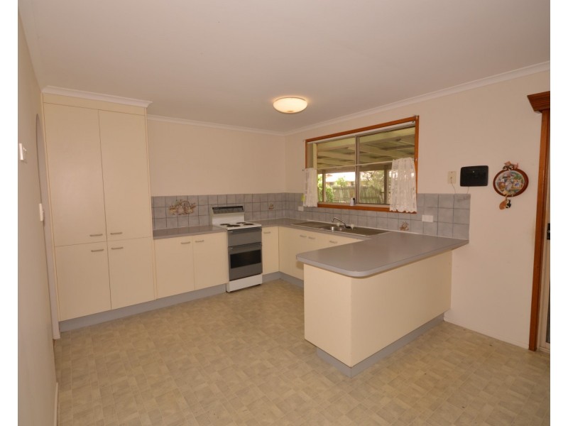 12 Mcnamara Street, Avenell Heights QLD 4670