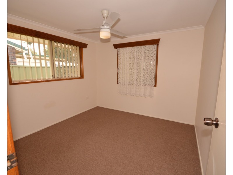12 Mcnamara Street, Avenell Heights QLD 4670