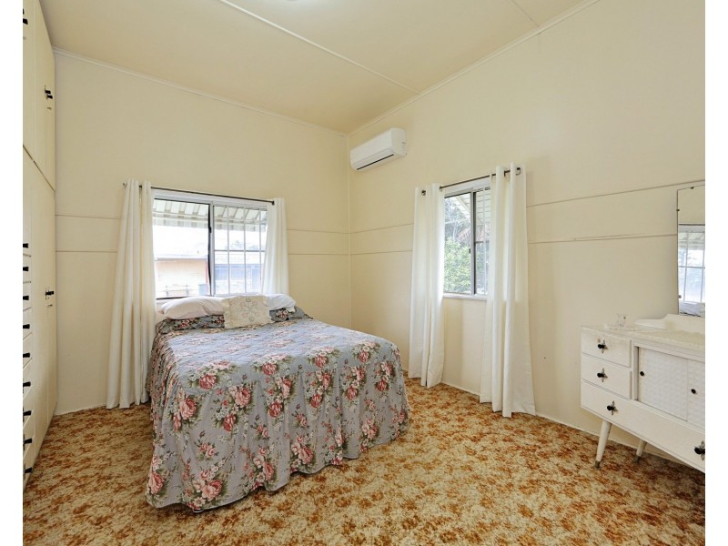 15 Sims Road, Avenell Heights QLD 4670