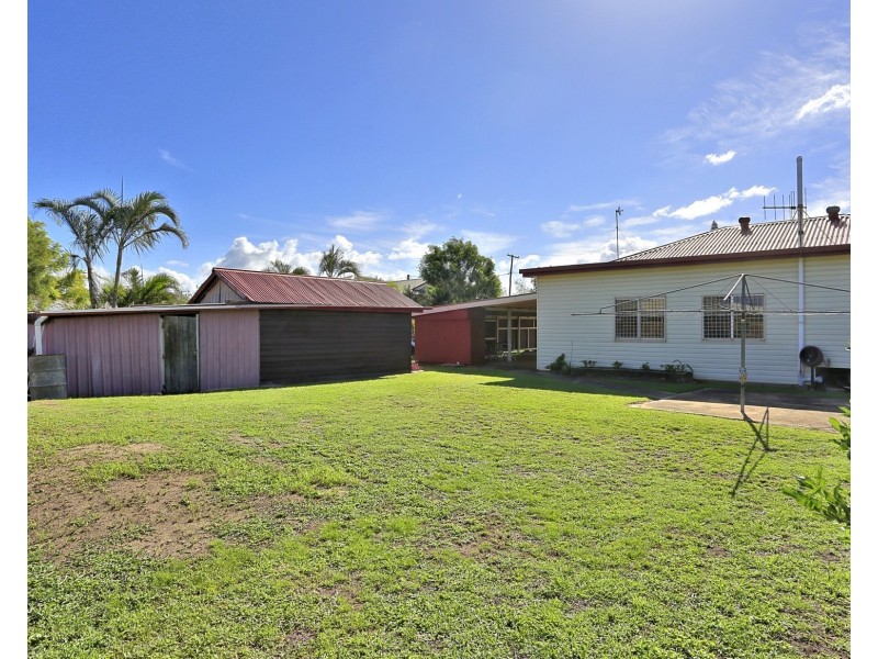 15 Sims Road, Avenell Heights QLD 4670