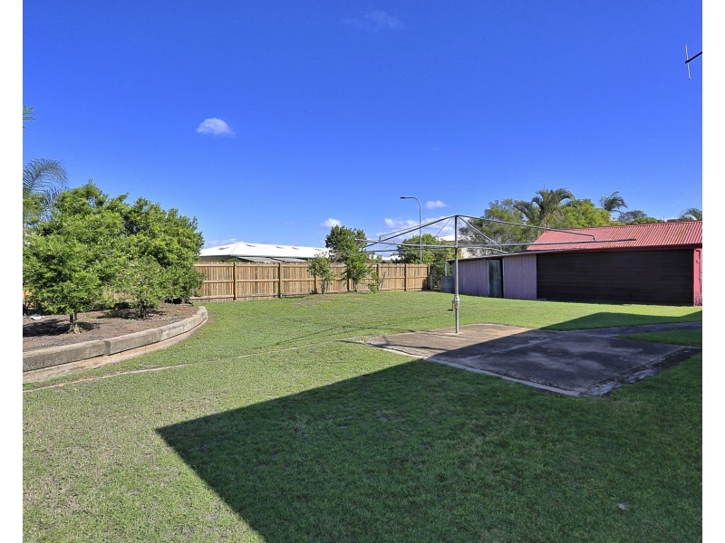 15 Sims Road, Avenell Heights QLD 4670