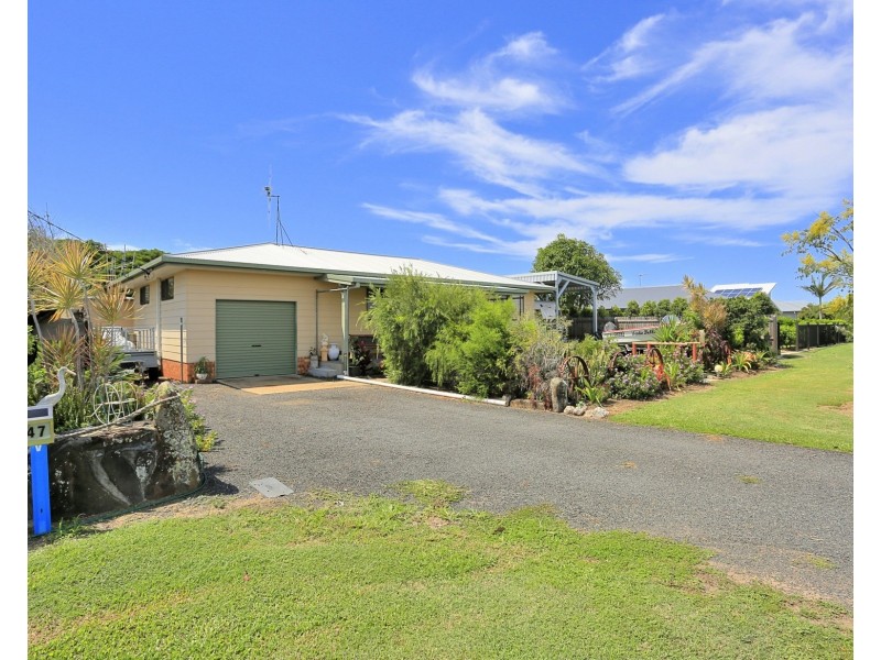 47 Powers Street, Burnett Heads QLD 4670