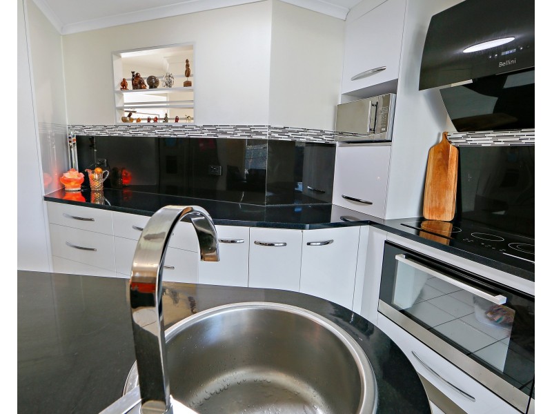 15 Oceanview Street, Bargara QLD 4670