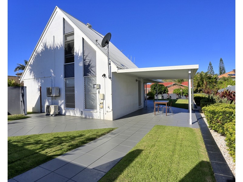 15 Oceanview Street, Bargara QLD 4670