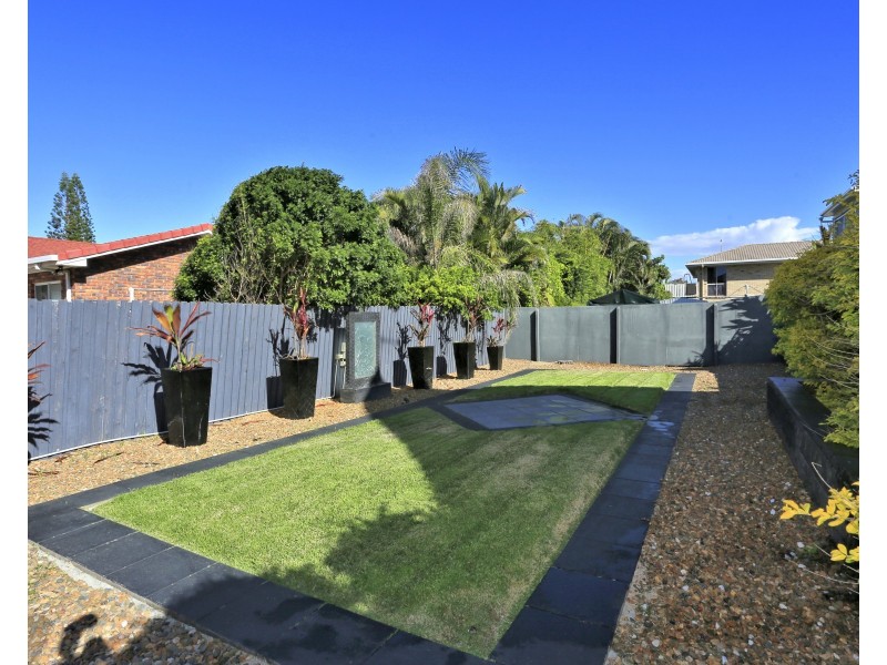 15 Oceanview Street, Bargara QLD 4670