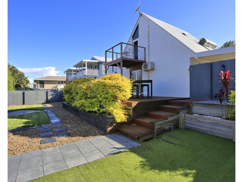 15 Oceanview Street, Bargara QLD 4670