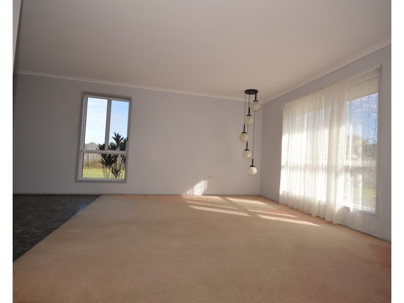 25  Daniel Drive, Bundaberg North QLD 4670