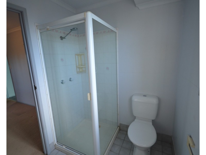 25  Daniel Drive, Bundaberg North QLD 4670