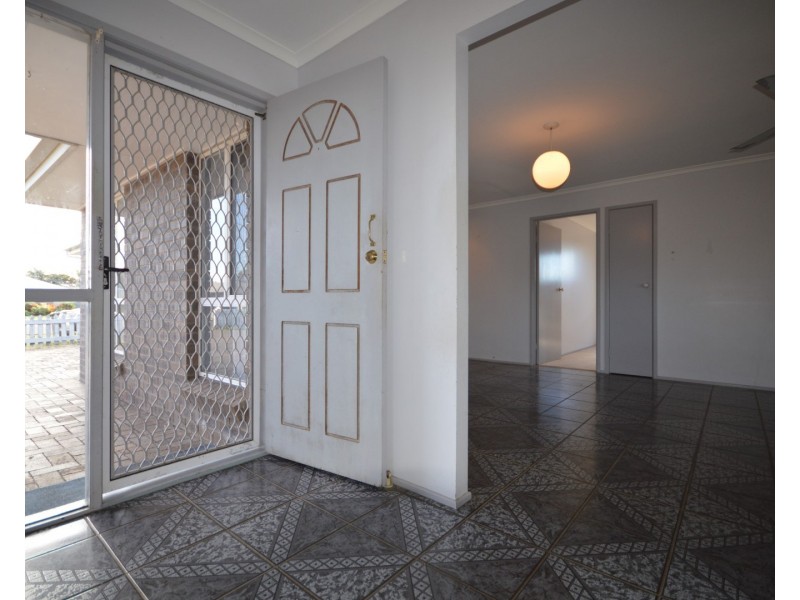 25  Daniel Drive, Bundaberg North QLD 4670