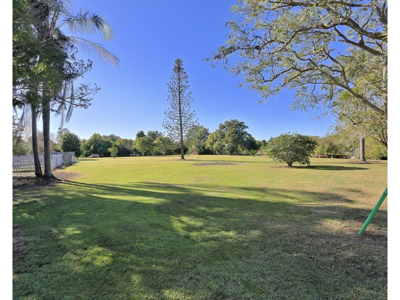 27 Spinnaker Boulevard, Innes Park QLD 4670