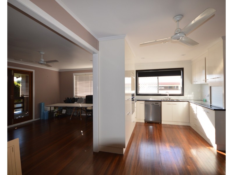 9 Richards Street, Svensson Heights QLD 4670