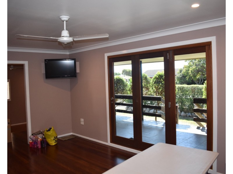 9 Richards Street, Svensson Heights QLD 4670